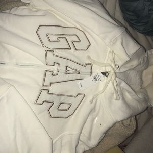 Gap white sweater